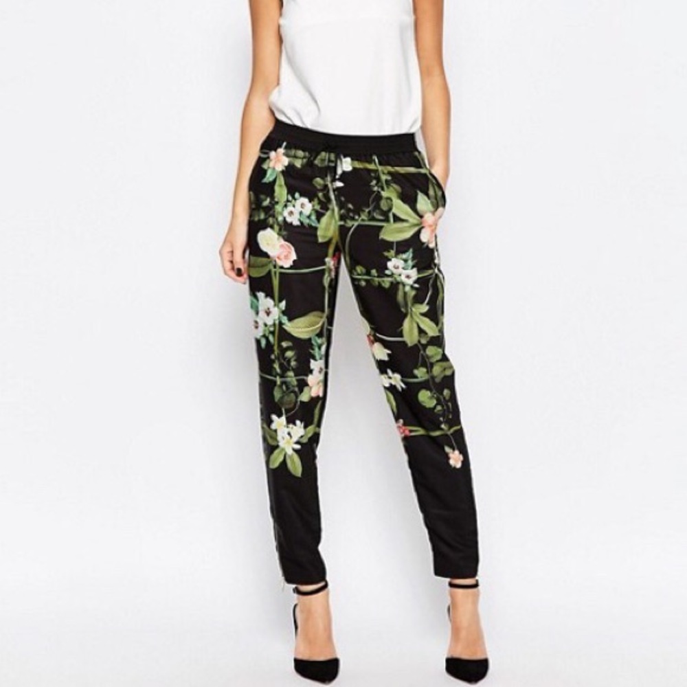 NWOT TED BAKER Silk Floral Pattern Pants (Ted Size 1)